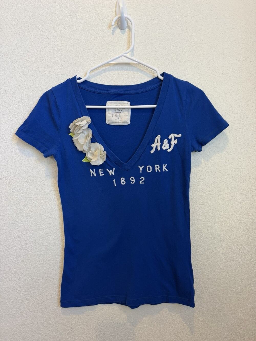 Abercrombie & Fitch T Shirt Womens Small Royal Blue Logo V Neck Y2K